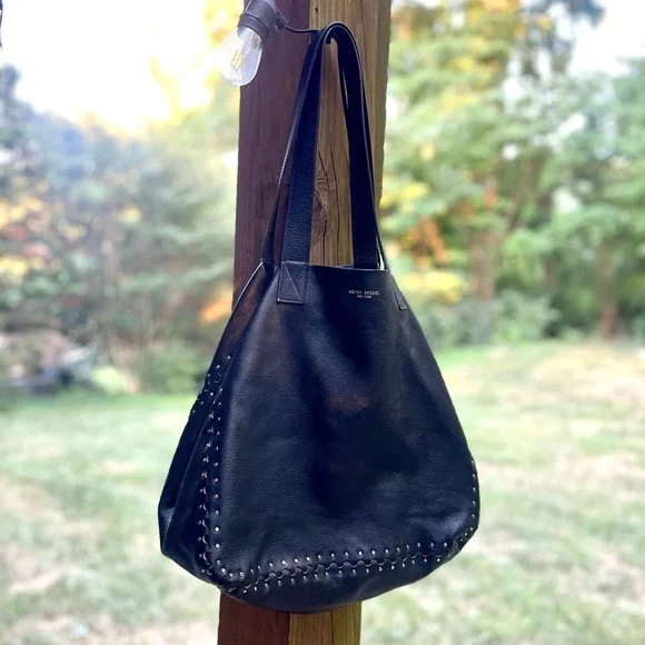 Rare! Henri Bendel Reversible Astrid Large Black Leather With Snakeskin Hobo Bag - Picture 3 of 16